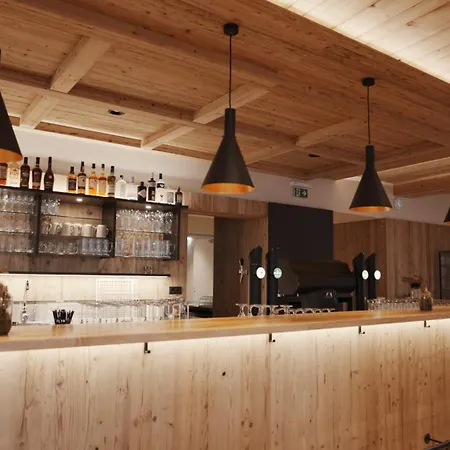 ホテル Erlebnis Wasserhammer Randegg